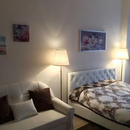 Bila Magnolie Prag